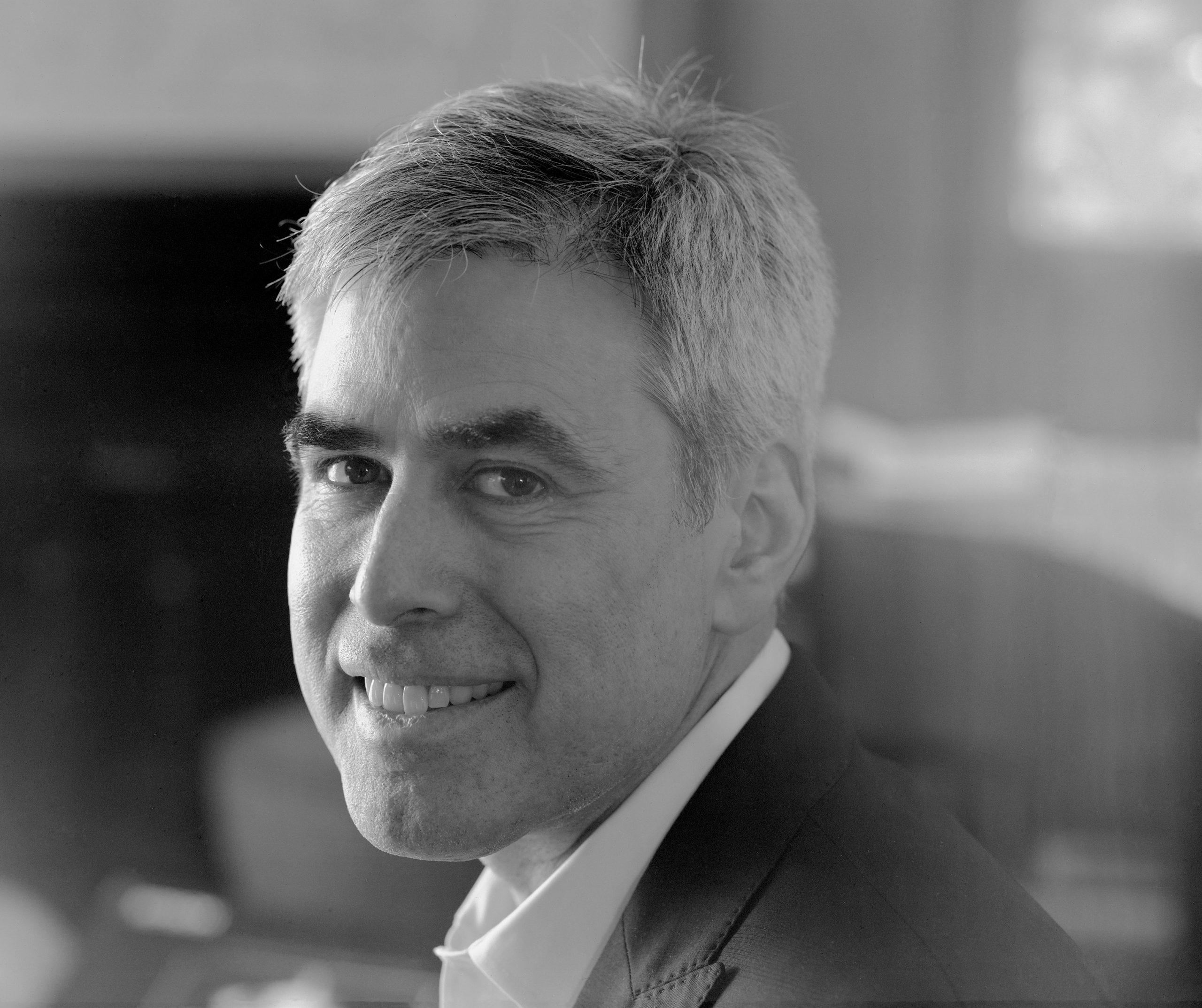 Jonathan Haidt, social psychologist: "Social media has broken down the walls and given immense power of intimidation to minority groups"